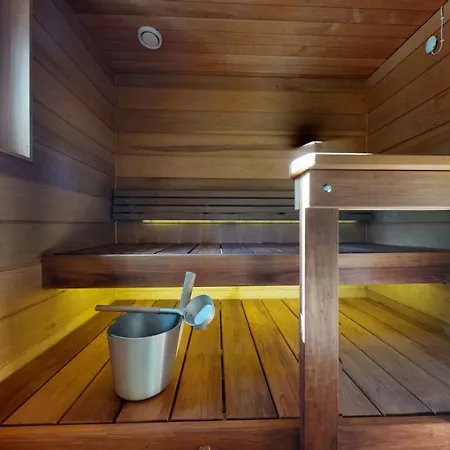 Sandy Kelt Incl Sauna, Bed Linen, Towels, Ac 아파트호텔 4*